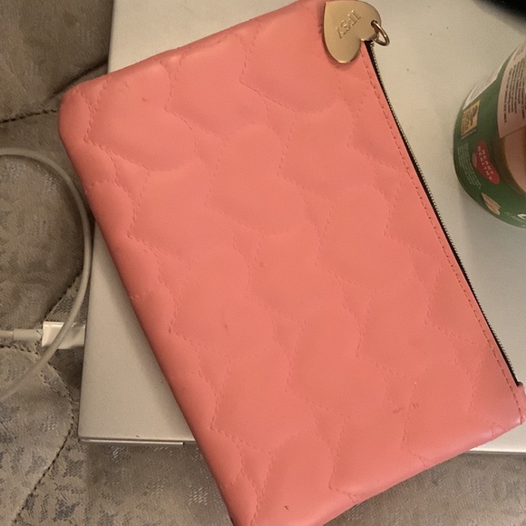 Ipsy bag - Picture 3 of 3